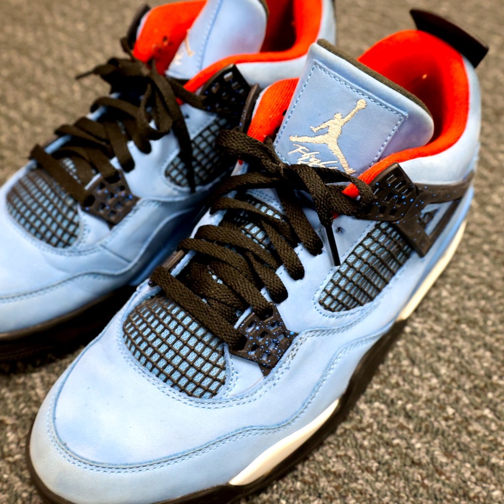 Travis Scott 4’s
